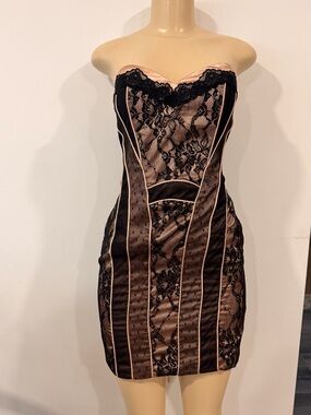 bebe Black & Blush Lace Strapless Sculpted Bodycon Dress